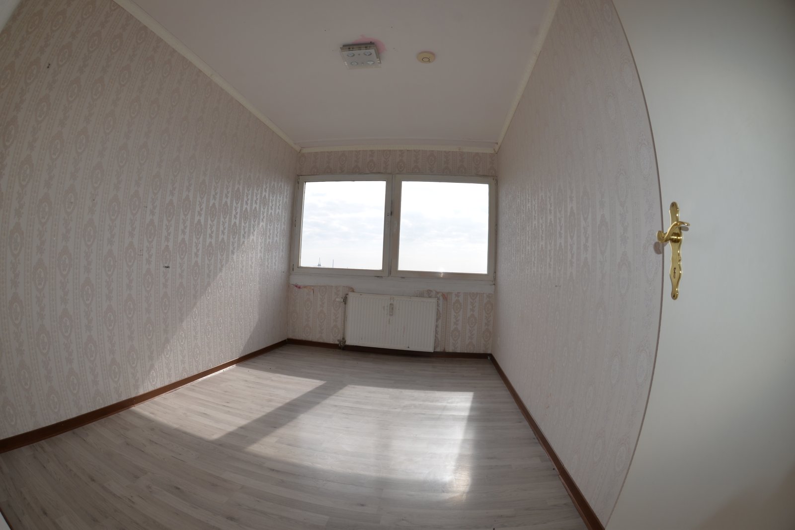 4 Zimmer Terrassenwohnung in Meschenich