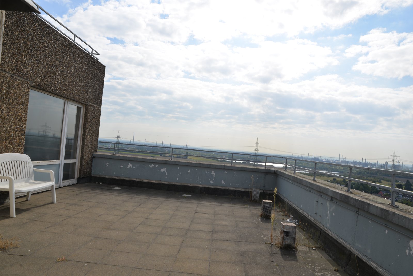 4 Zimmer Terrassenwohnung in Meschenich