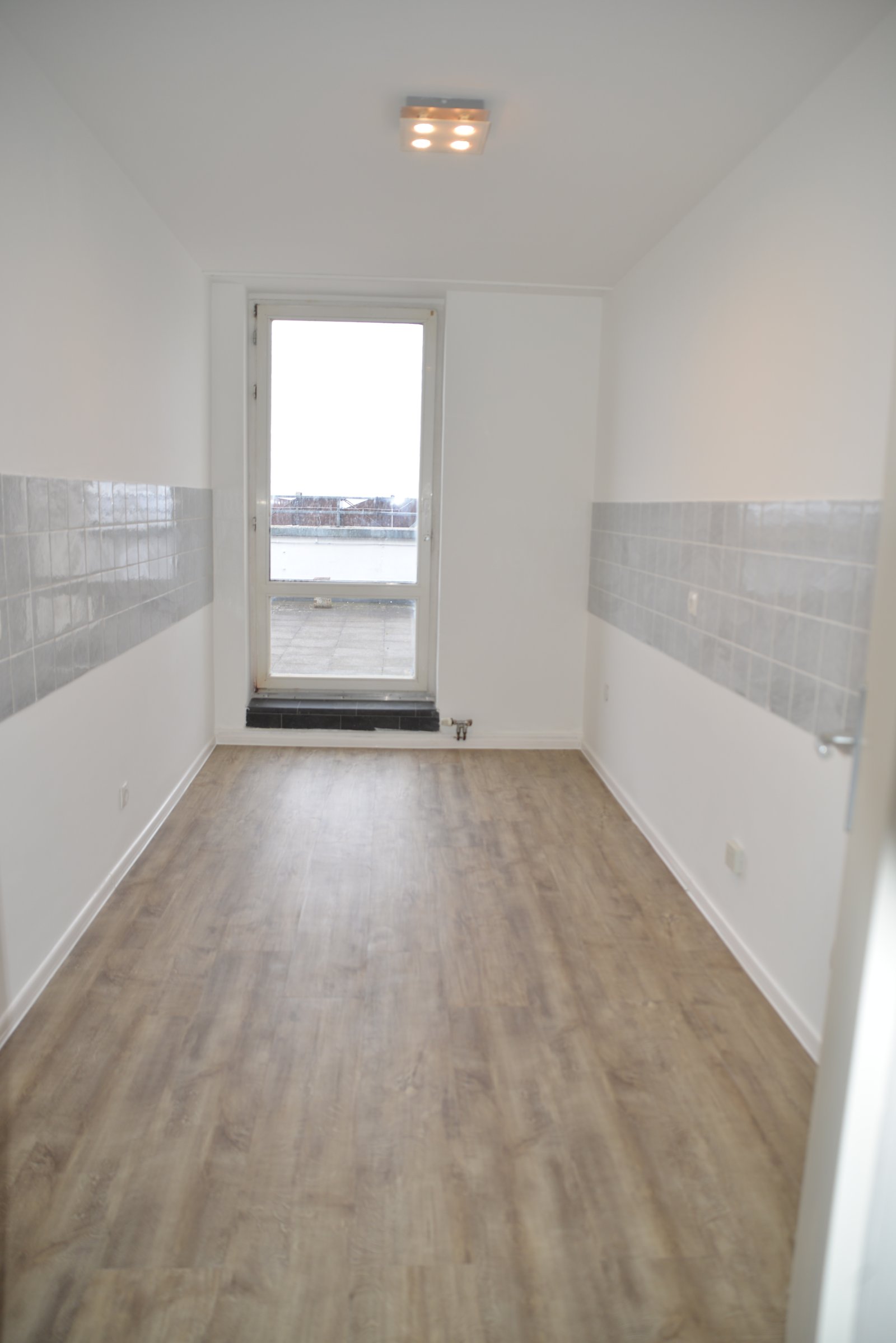 Vier Zimmer Wohnung in Meschenich