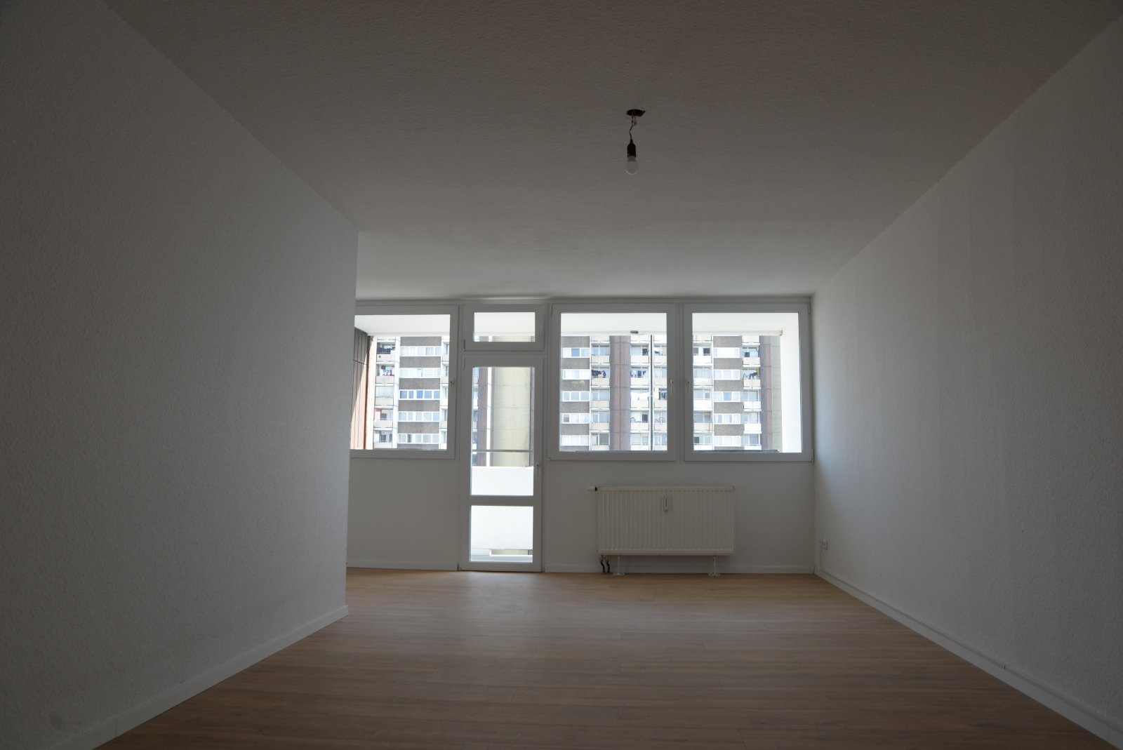 Vier Zimmer Wohnung in Meschenich