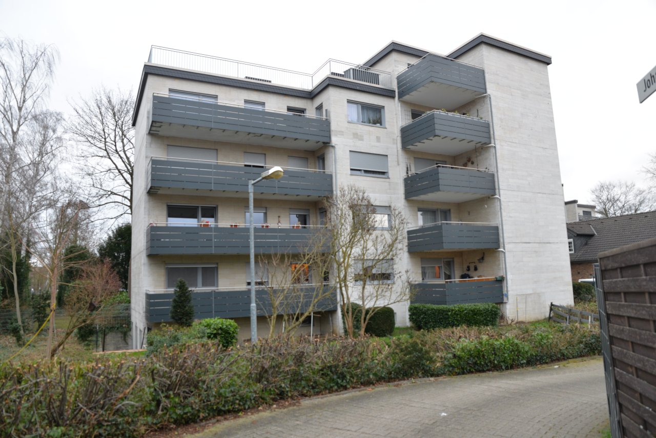 4 Zimmer  Wohnung zu Verkaufen in  Bergheim Zieverich