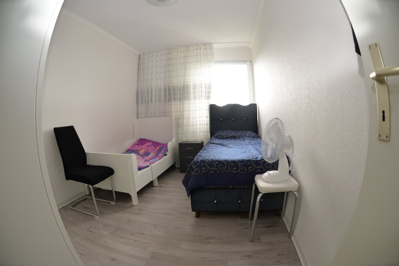 5 Zimmer Wohnung in Meschenich
