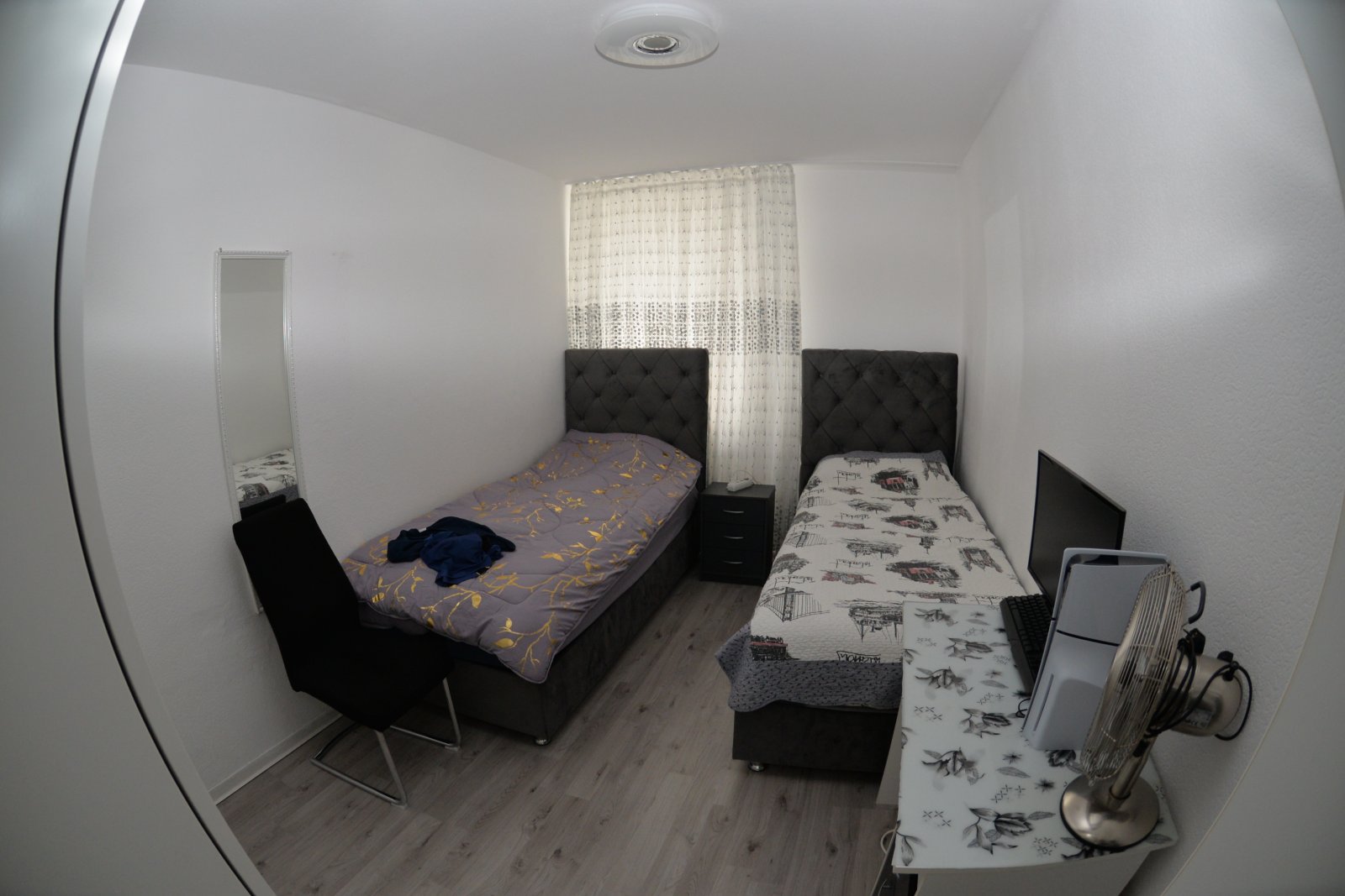 5 Zimmer Wohnung in Meschenich