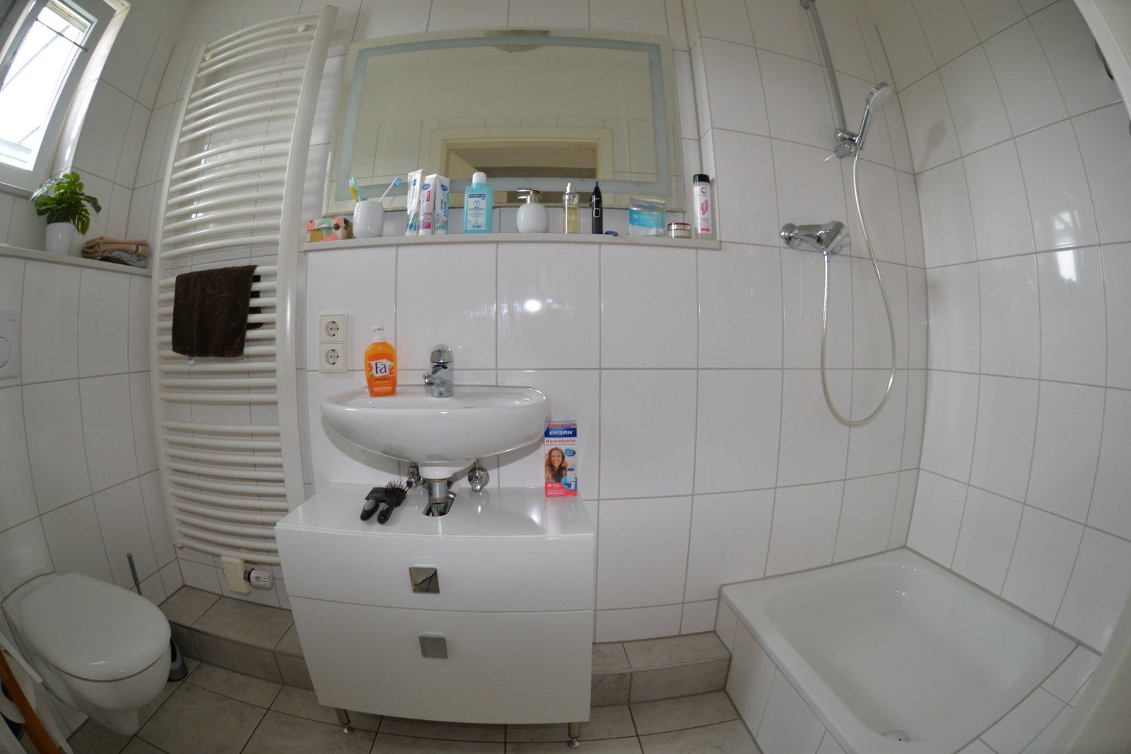 Erste Ebene BAD/ WC Erste Ebene BAD/ WC