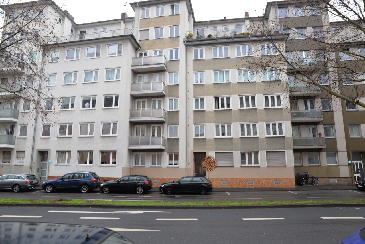 Köln: 3 Zimmer Wohnung in Altstadt Köln zur verkaufen  Köln: 3 Zimmer Wohnung in Altstadt Köln zur verkaufen