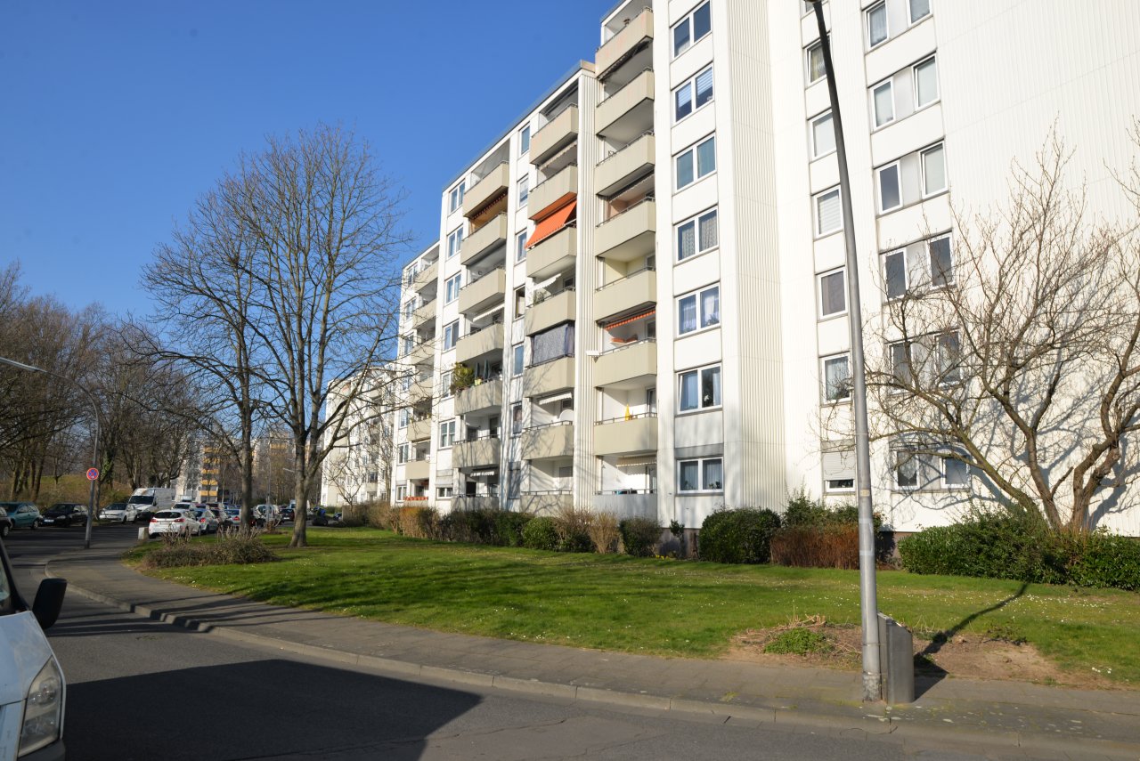 Köln: 2-Zimmerwohnung in Köln-Porz Mitte  Köln: 2-Zimmerwohnung in Köln-Porz Mitte