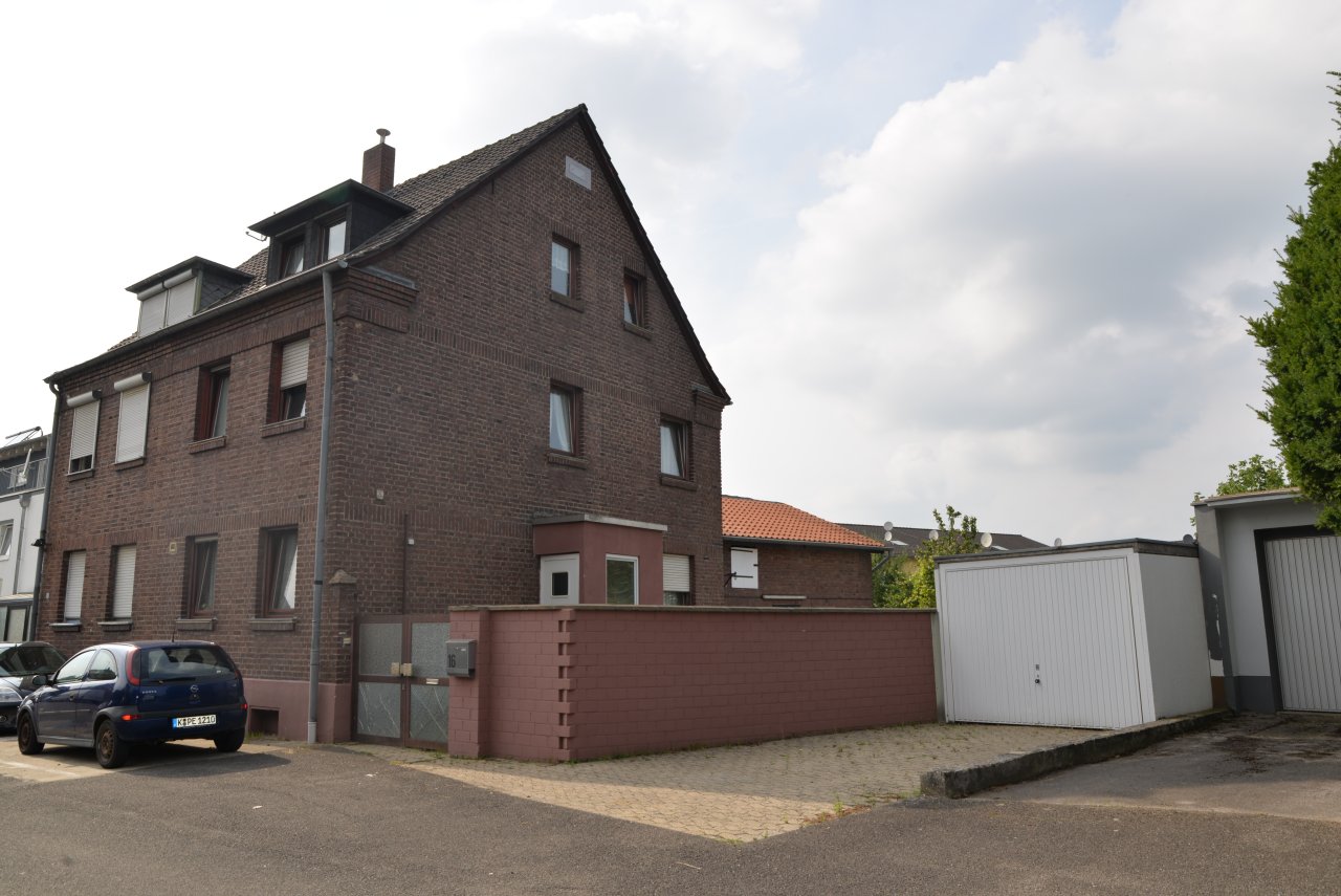 Köln: Möblierte Doppelhaushälfte  in  Meschenich Köln  Köln: Möblierte Doppelhaushälfte  in  Meschenich Köln