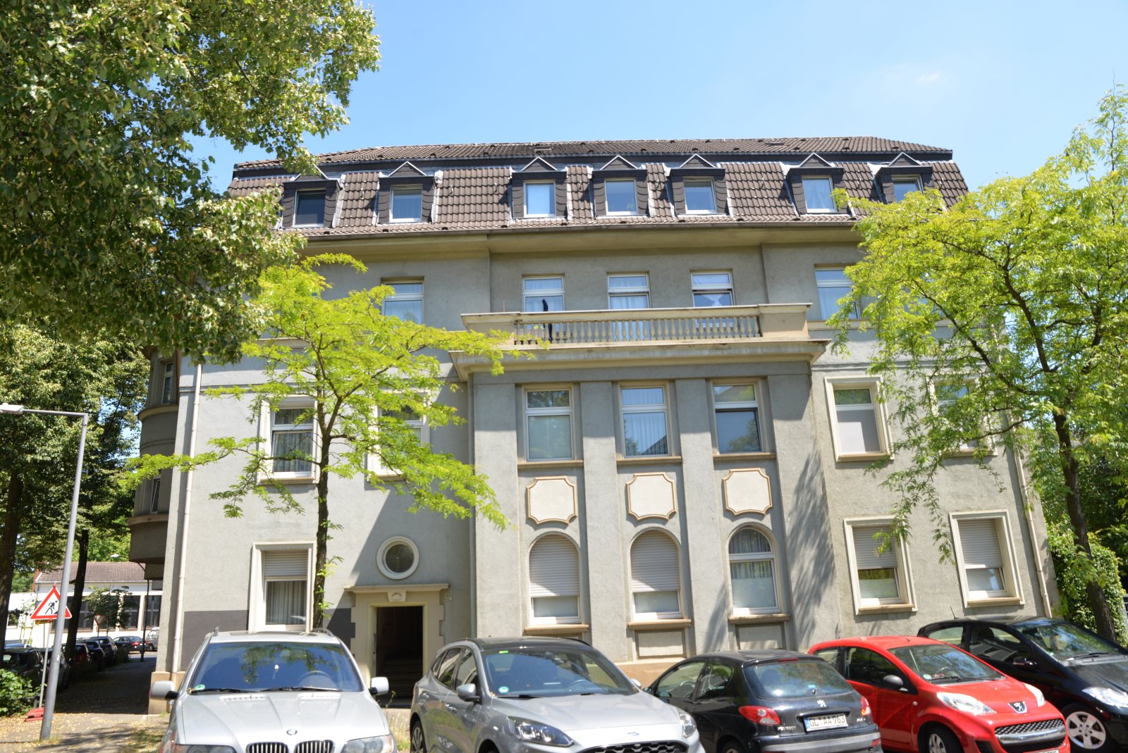Köln: 5 Zimmer  Erdgeschoß Wohnung kalk  Köln: 5 Zimmer  Erdgeschoß Wohnung kalk